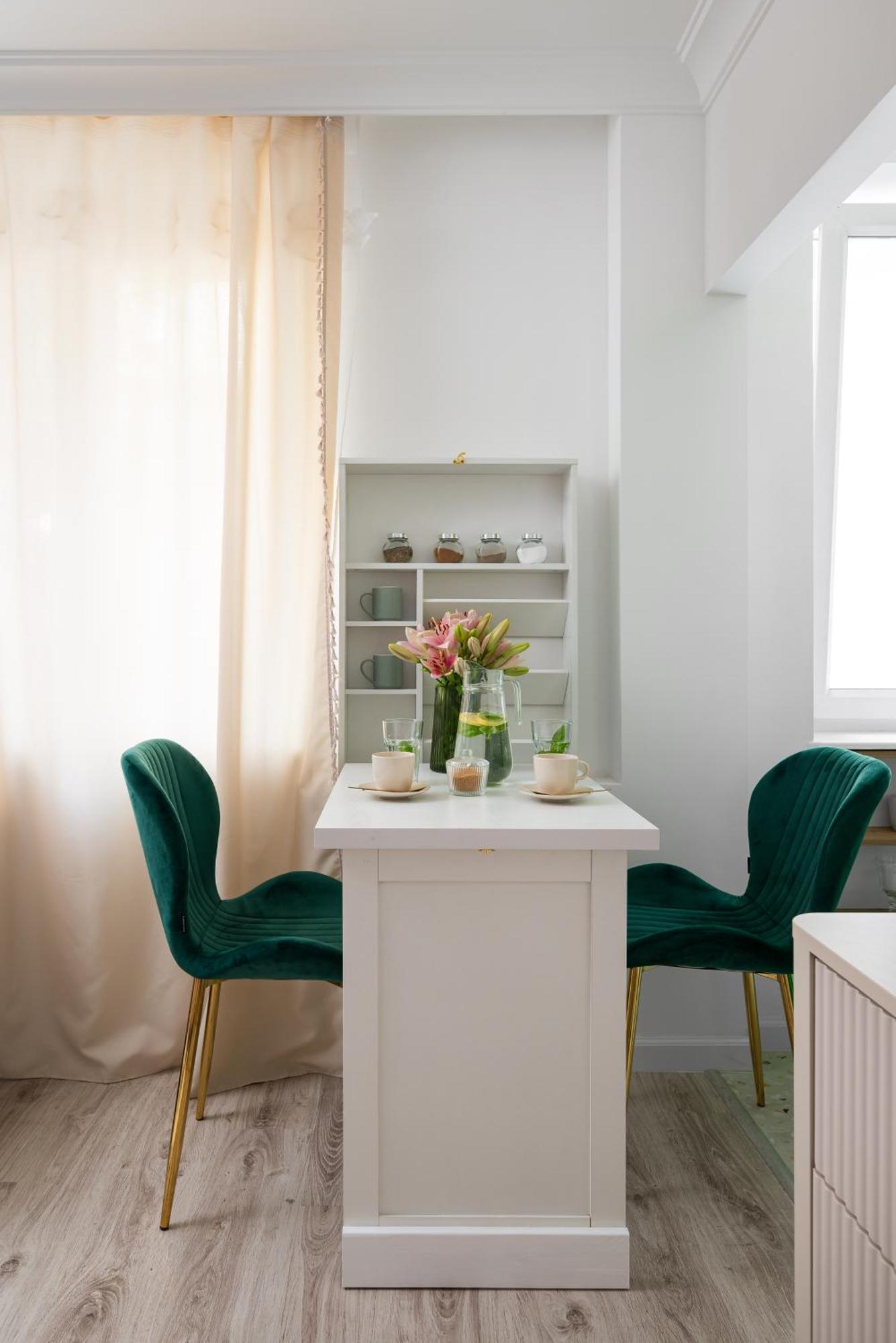 Lovely Downtown Studio At Most Lively Hoza Street, Discover Warsaw On Foot Exterior foto